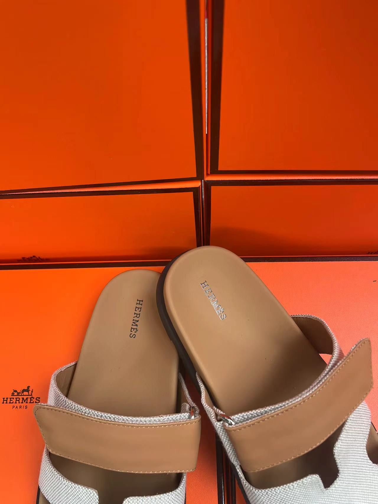 Hermes Slippers